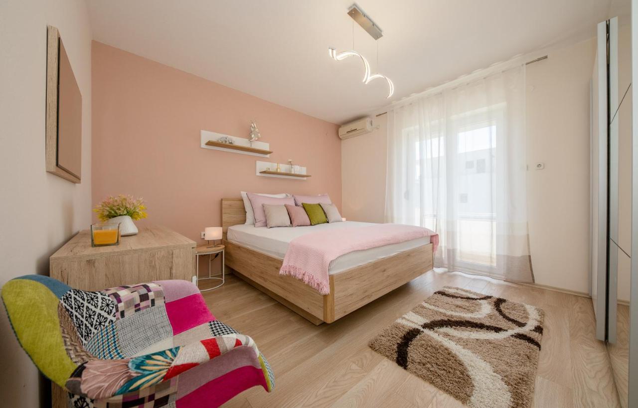 Apartments Luka Rab Town Exterior foto